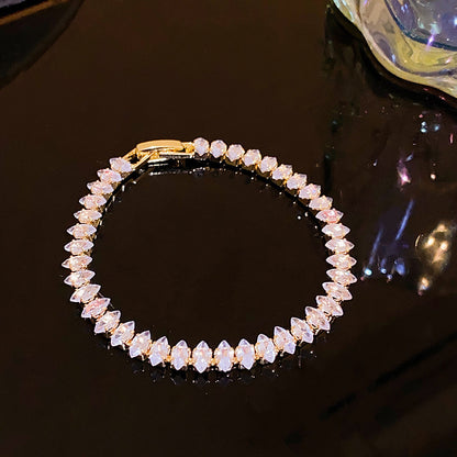 Elegant Rhinestone Zircon Water Drop Bracelet – Simple & Light Luxury Jewelry